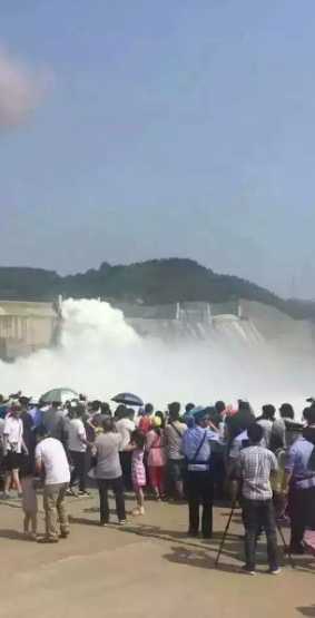 济源黄河小浪底观瀑节今日开幕