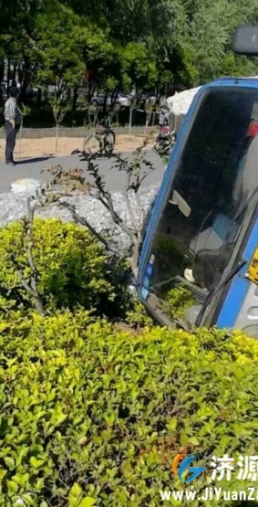 北环路刚刚发生车祸