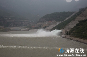 济源河口水库开闸放水