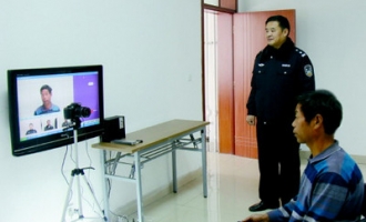 济源市警方推出身份证照片自助拍 今后可以告别“傻呆丑”了 ...