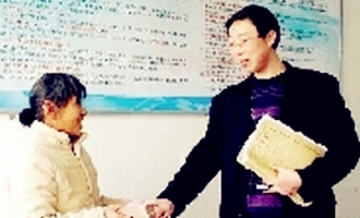济源法官倒在赶写判决书桌前 妻子刚怀孕5个月