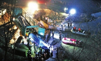 济源直升机坠入水库2人失踪 昼夜搜救