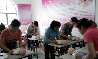 济源月嫂市场空前火爆   “二孩潮”为母婴产业带来了巨大商机 ...