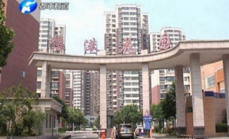 济源一小区惊现蒙面盗贼 一夜砸车近10辆洗劫财物