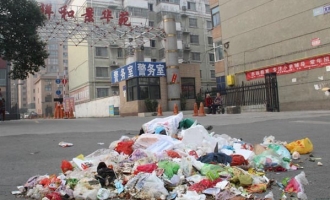 济源祥和景华苑小区垃圾遍地、电梯停运“乱了套”