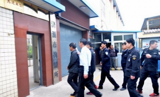 济源父子妨碍执行公务 辱骂撕扯执行干警被刑拘