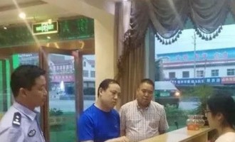 王屋公安分局民警明察暗访辖区重点单位、场所