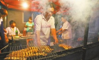 济源市全面取缔露天木炭烧烤 告别油烟噪音污染