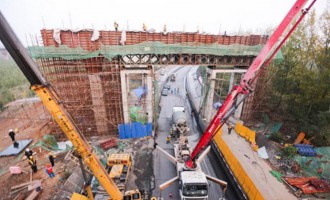 济源首座横跨铁路公路：特大立交桥呼之欲出