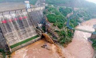 蟒河口水库今年首次开闸泄洪